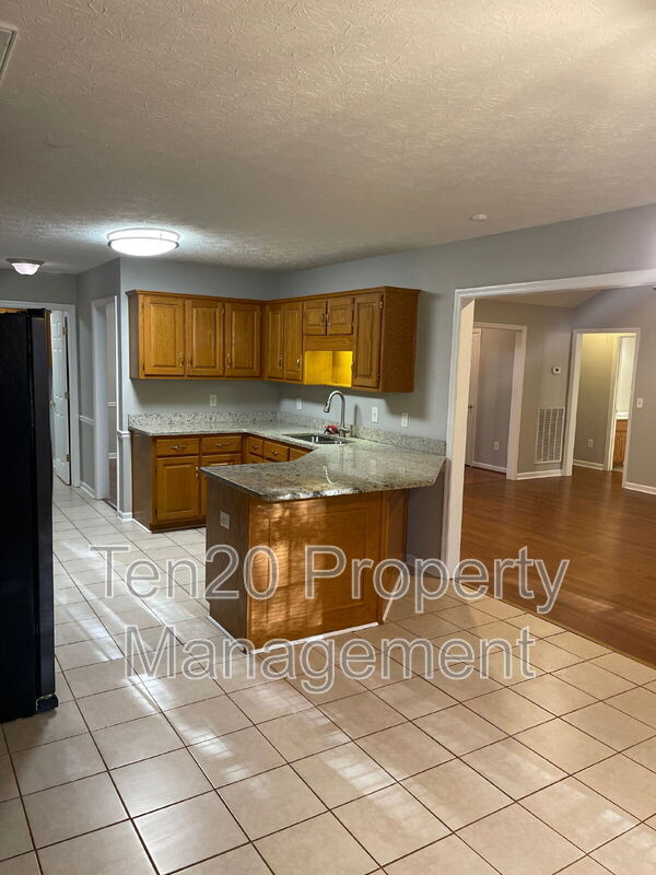 Building Photo - 59 Walnut Ct