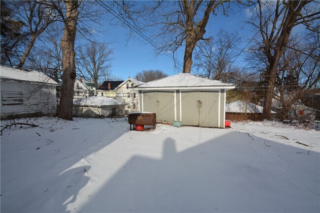 Building Photo - 34 Terrace Park