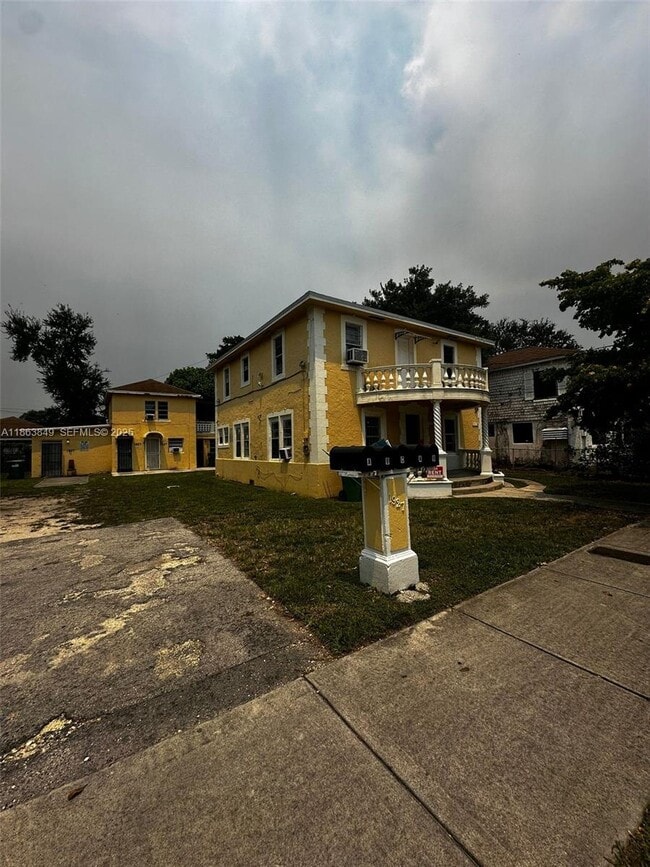 Building Photo - 1925 NW 56th St