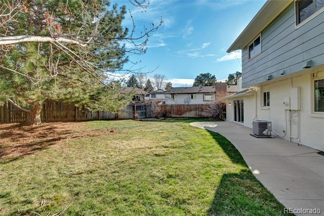 Building Photo - 8834 E Radcliff Ave