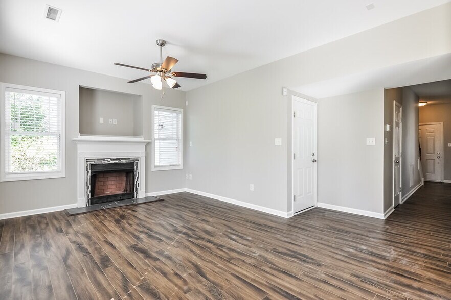 Building Photo - 60 Hocutt Farm Dr