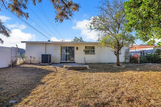 Building Photo - 147 Melanie Ln