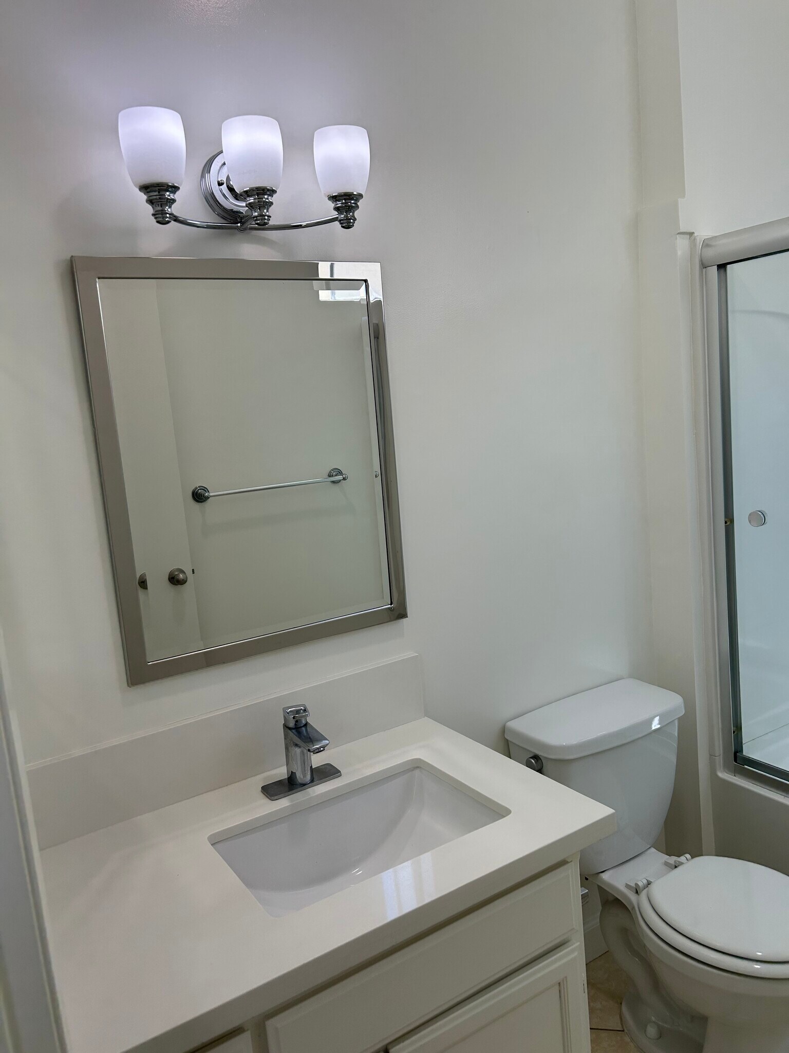 Building Photo - 4435 Coldwater Canyon Ave