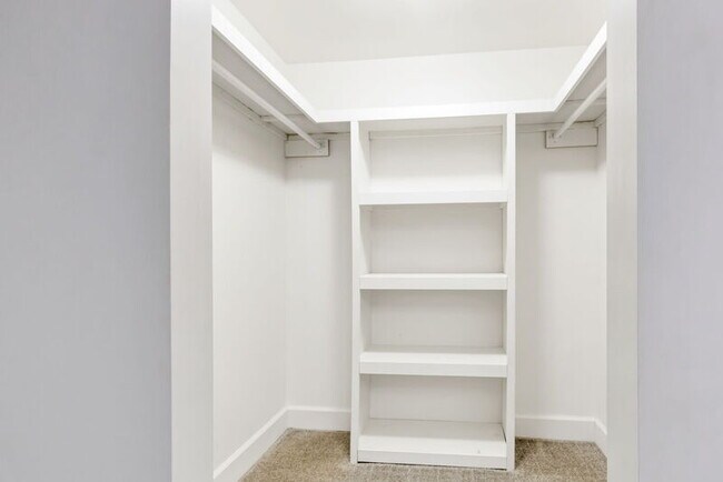 Building Photo - 6260 W 61st Ave