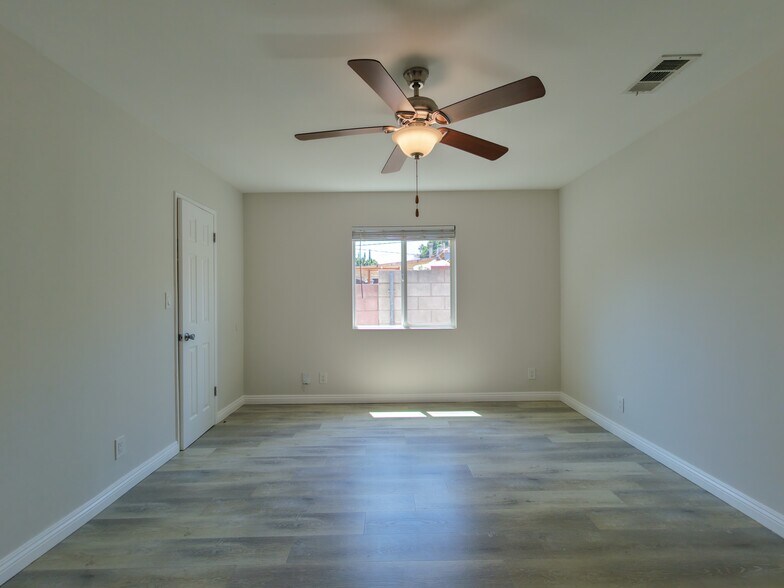 Building Photo - 6928 Lubao Ave
