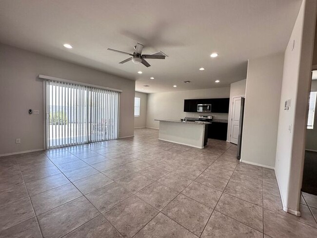 Building Photo - Large Backyard with this 4-bedroom, 2-bath...