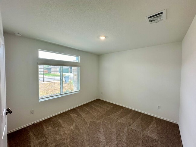 Building Photo - Beautiful Recently New Build Home in West ...