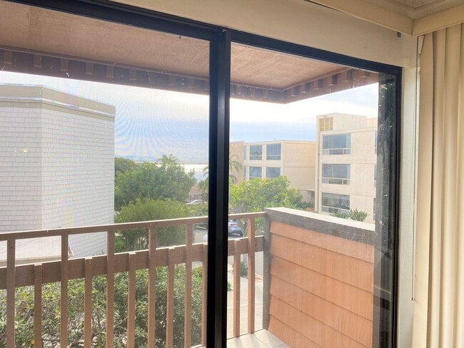 Building Photo - Peek A Boo View of San Diego Bay! Serene C...