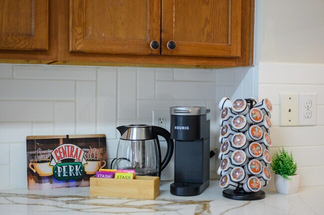 Building Photo - 22211 Bellow Glen Dr