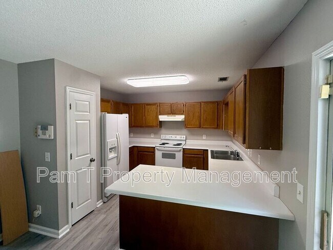 Building Photo - 227 Sugar Mill Dr