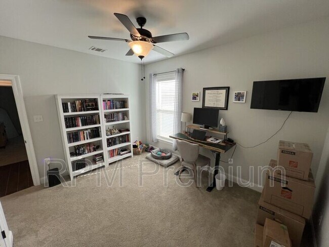 Building Photo - 14401 Sterling Oaks Dr