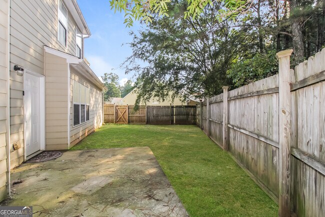 Building Photo - 7175 Springchase Way
