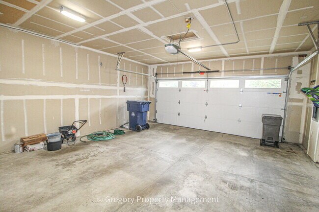 Building Photo - 4825 138th St SE