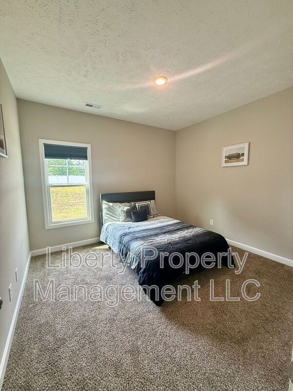 Building Photo - 378 Sandy Grove Rd