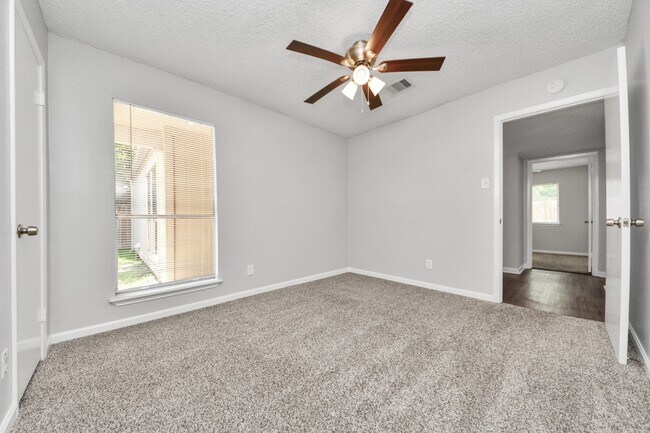 Building Photo - 16714 Britford