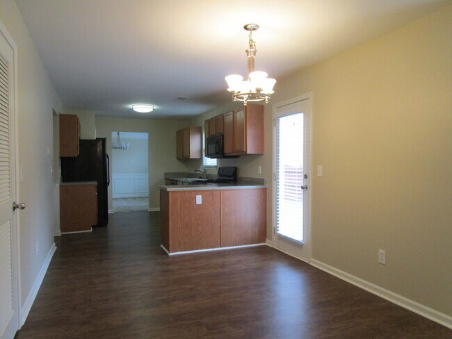 Building Photo - 4178 Ash Tree St