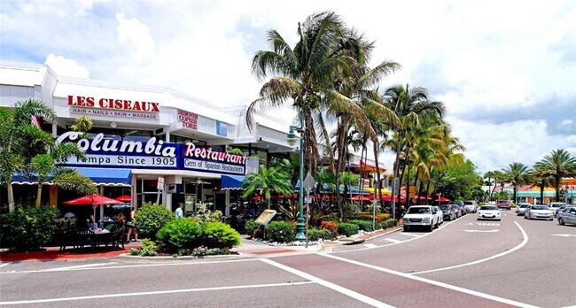 Building Photo - 4473 Gulf of Mexico Dr