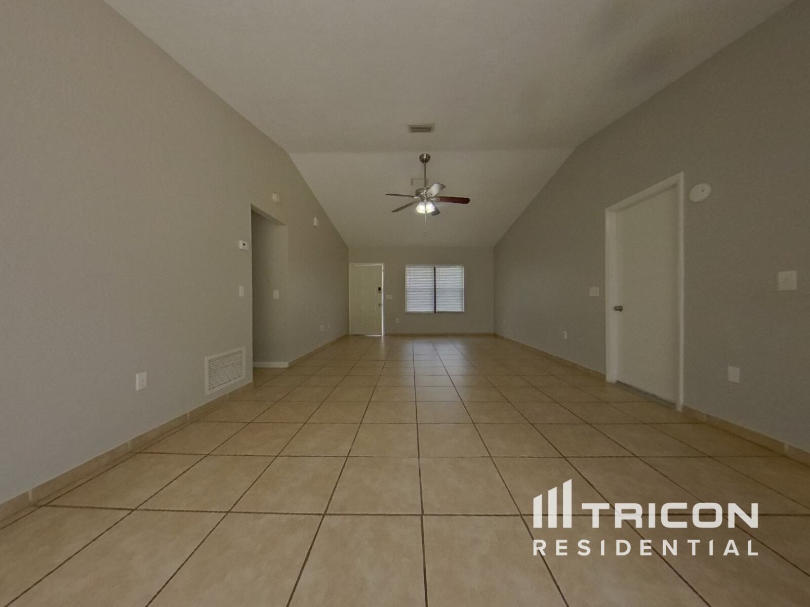 Building Photo - 900 Watt Cir
