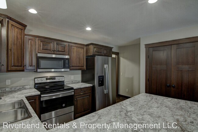 Building Photo - 3 br, 2 bath House - 4912 Waylon St