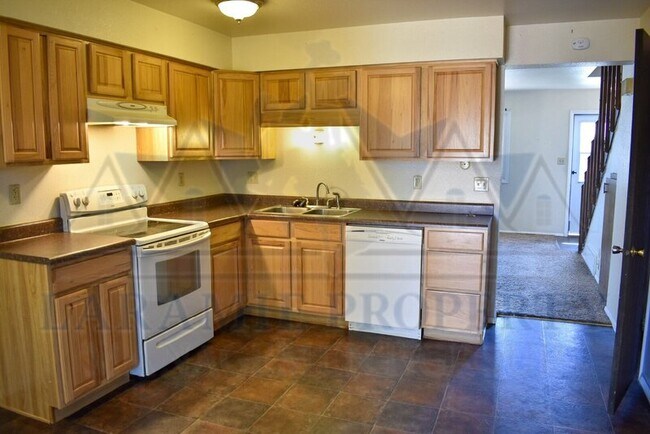 Building Photo - 1366 N 19th St