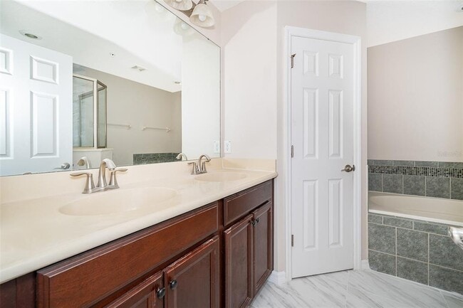 Building Photo - 4824 Fiorazante Ave