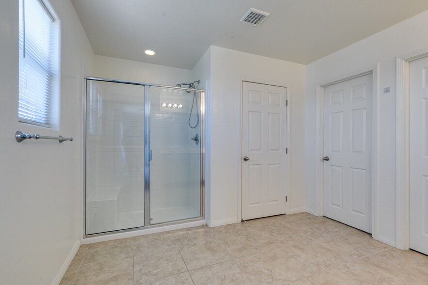 Building Photo - 6442 Kobe Knoll Ct