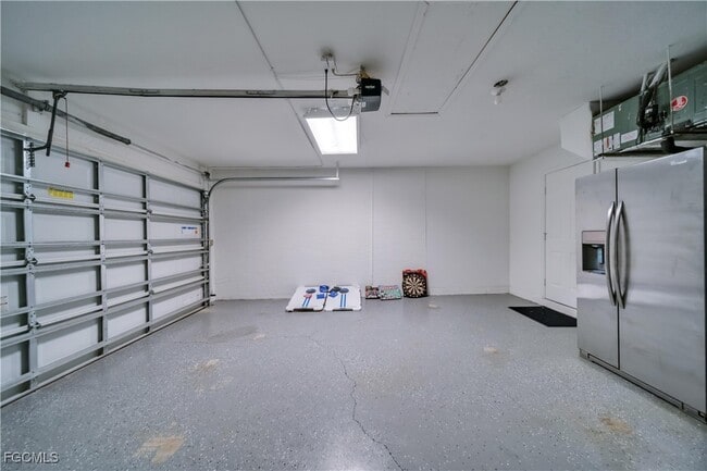 Building Photo - 227 SE 43rd Ln