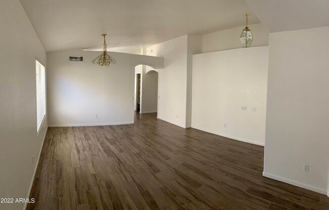 Building Photo - 18207 N 5th Ave