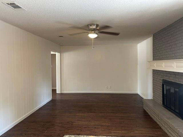Building Photo - 2232 Shady Brook Dr
