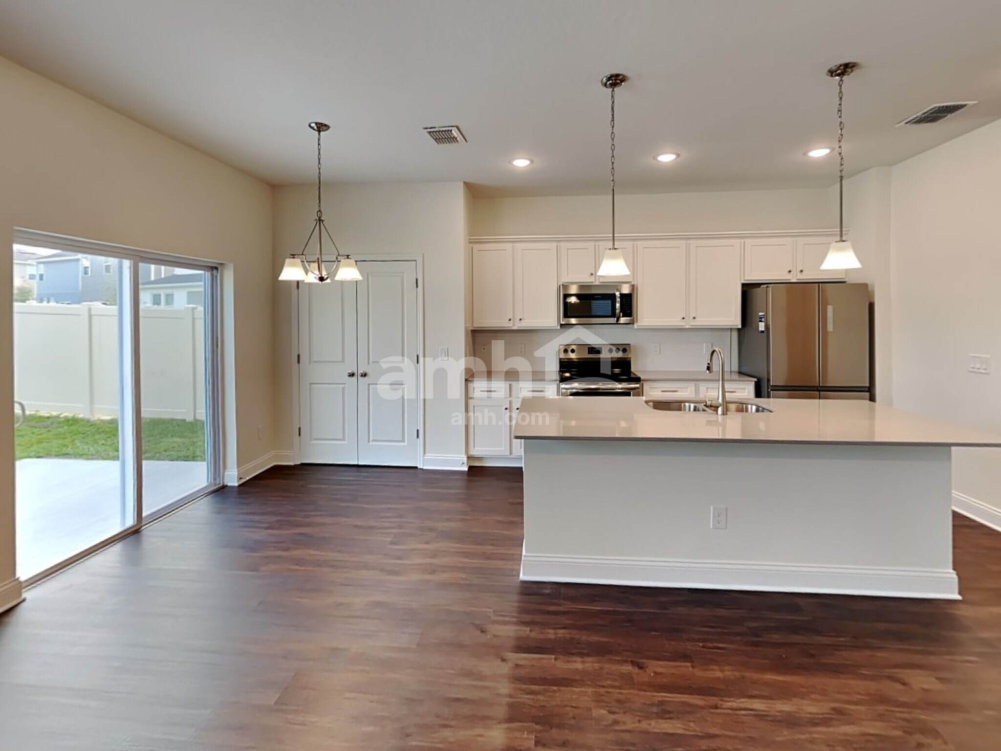 Building Photo - 6115 Little Blf Cir