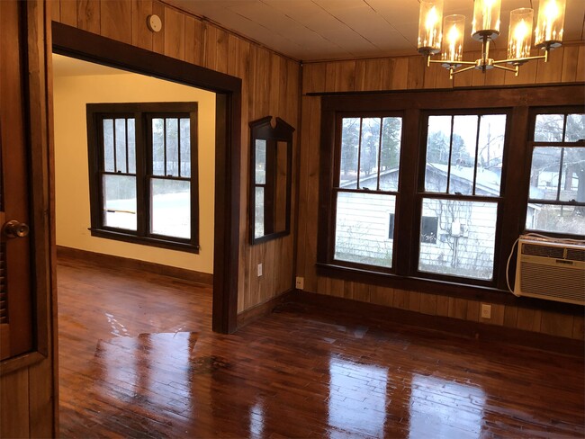 Building Photo - 3725 Edison Ave