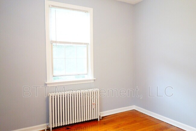 Building Photo - 8007 Garland Ave