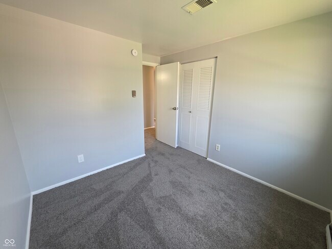 Building Photo - 3829 Biscayne Rd