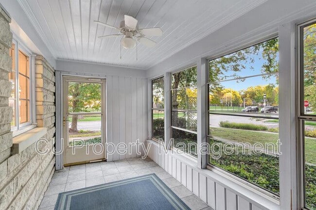 Building Photo - 202 W Indiana Ave