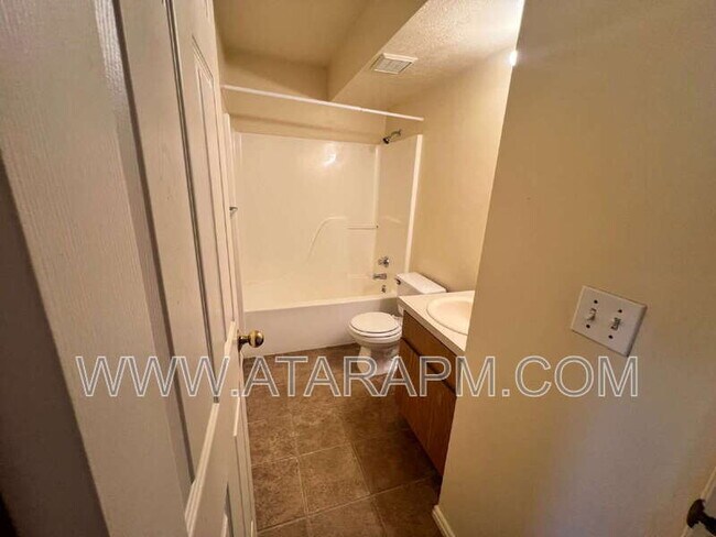 Building Photo - 4988 W 4850 S