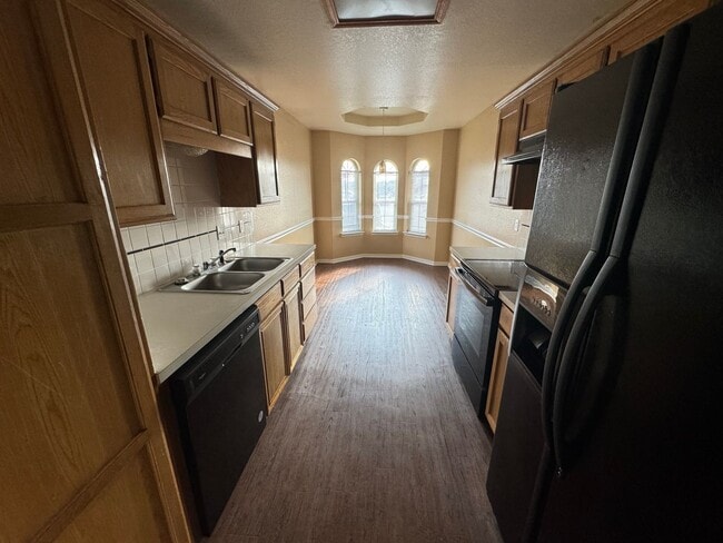 Building Photo - 4607 Shumard Dr