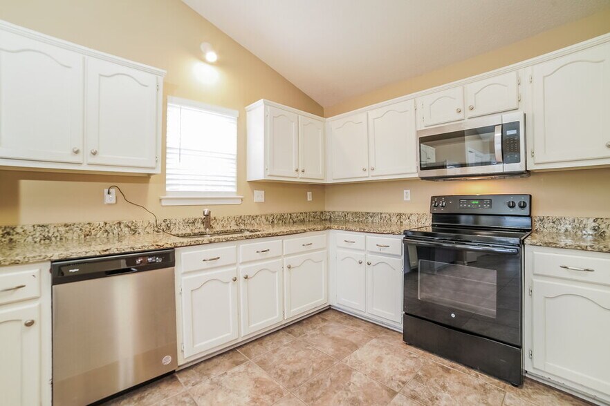 Building Photo - 6932 Wrenwood Dr
