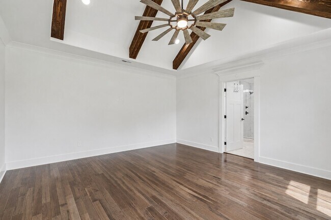 Building Photo - 2104 Williamsport Pike