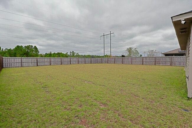 Building Photo - 6114 Redberry Dr