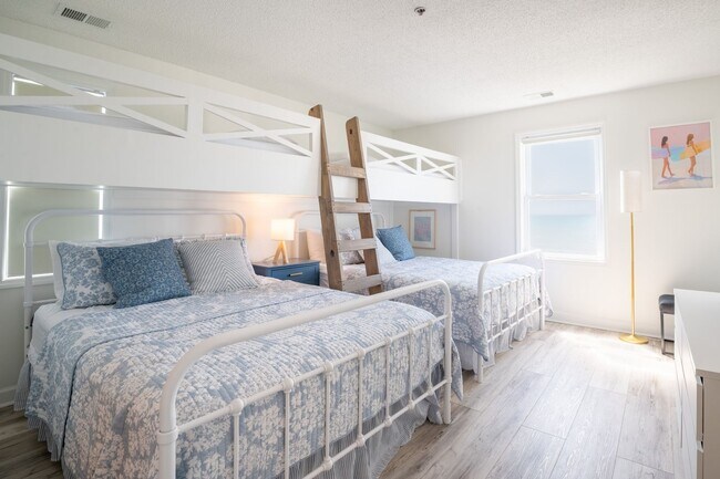 Building Photo - PLAN AND SECURE YOUR WINTER GETAWAY NOW, WHILE YOU HAVE THE BEST SELECTION