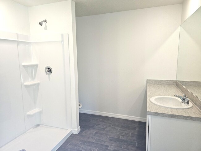 Building Photo - 3681 SW Haines St