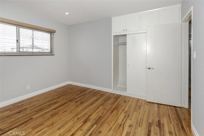 Building Photo - 11549 Sylvan St