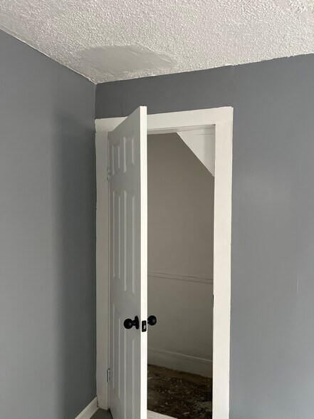 Building Photo - 93 Lebanon St