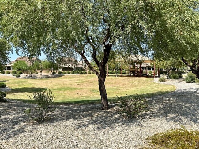 Building Photo - Estrella Mountain Ranch with Resort-style ...