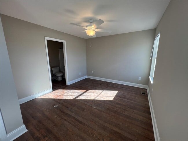 Building Photo - 518 Liberty Pk Dr