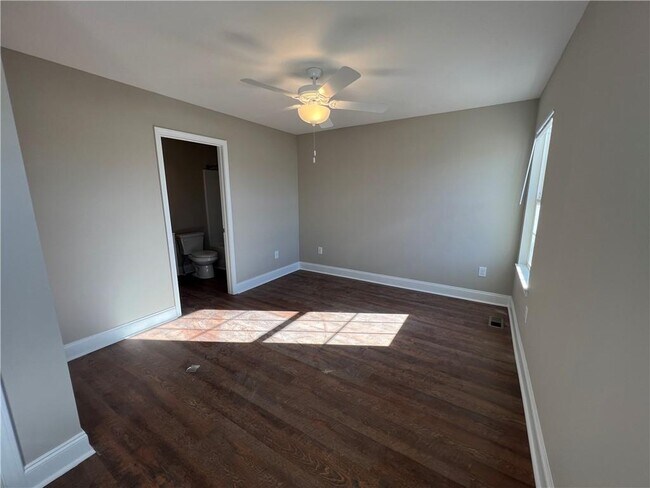 Building Photo - 82 Liberty Court Dr