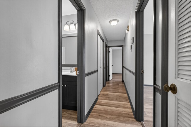 Building Photo - 314 Nottingham Way