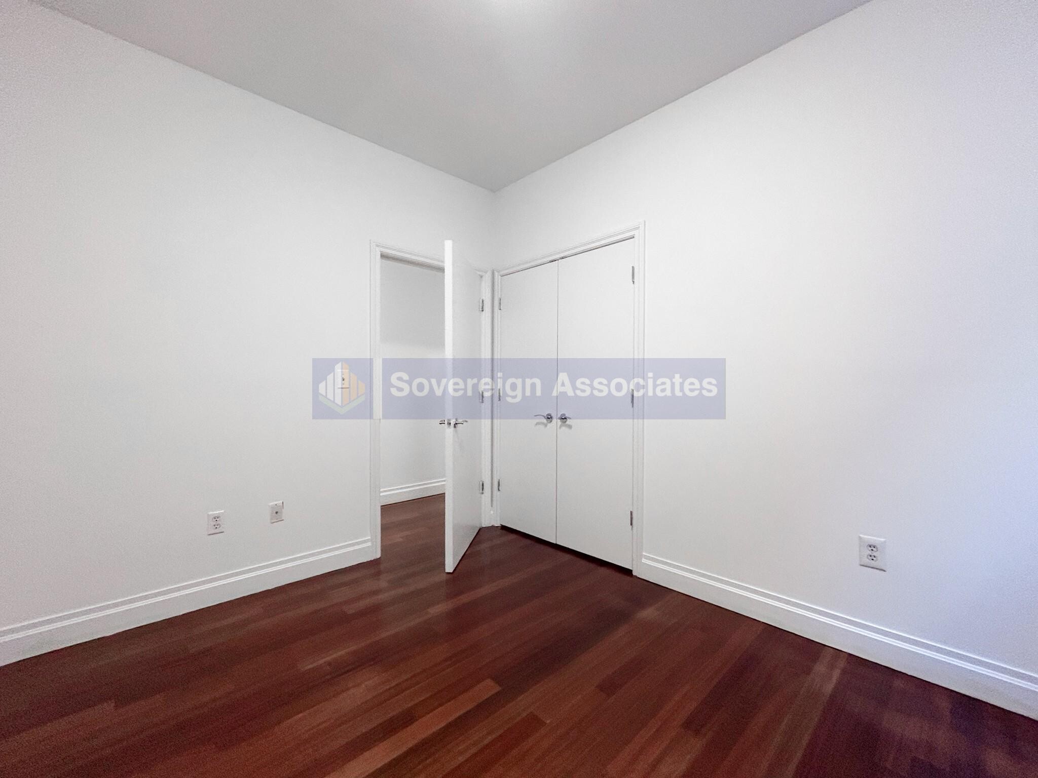 Building Photo - 607 W 137th St