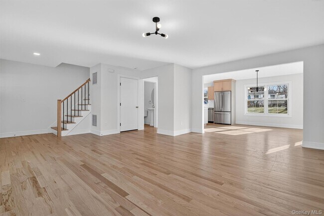 Building Photo - 2216 Crompond Rd