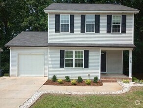 Building Photo - Family Home